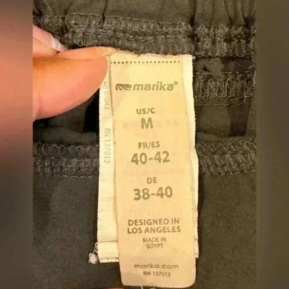 Marika Capri drawstring pants w/ 5 pocket Gray - Size Medium - Picture 4 of 7